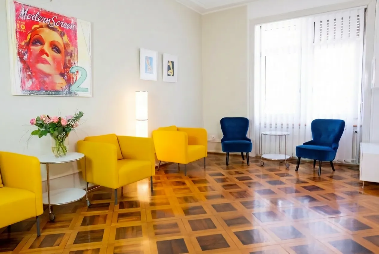 Wartezimmer der Praxis Dr. Wagner